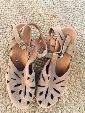 Eric Michael Taupe Suede Cutout Block Heel Sandal/Mule